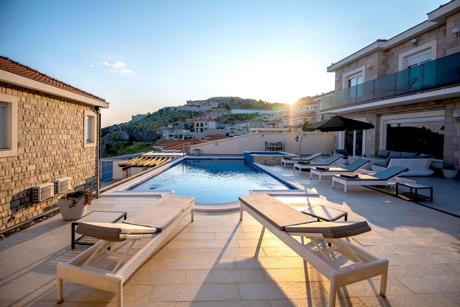 Luxury Villa Miriam With Private Pool And Jet Pool Near Dubrovnik Ivanica Luaran gambar